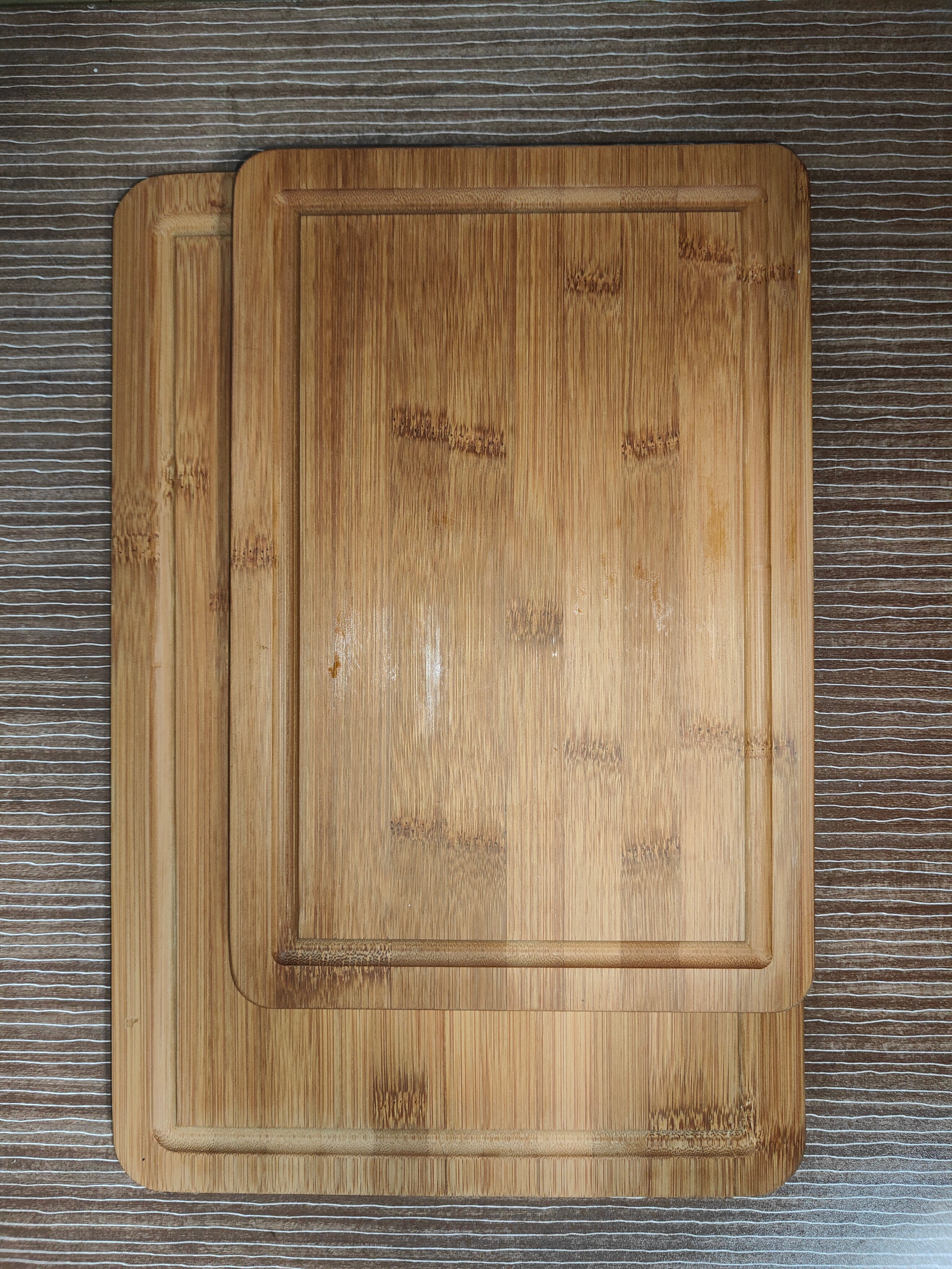 2-Piece Bamboo Cutting Board Set